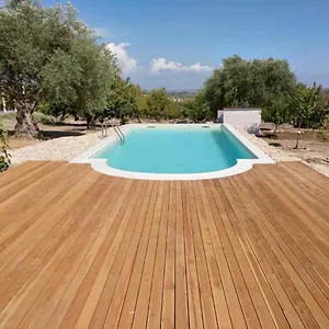 Mennuli&alivi - Organic Farm Farm stay Noto