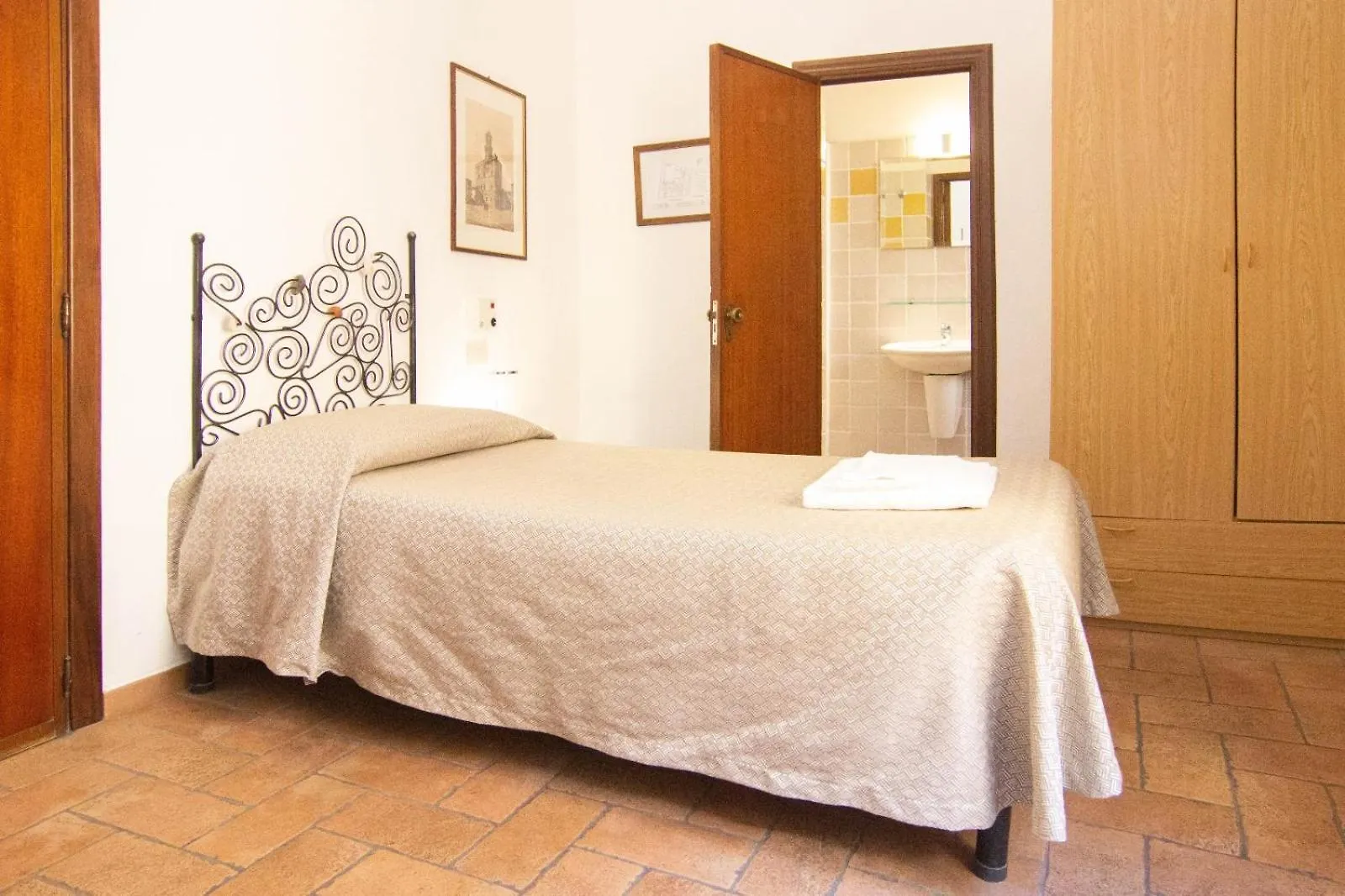 Hotel Helvetia Pisa Tower
