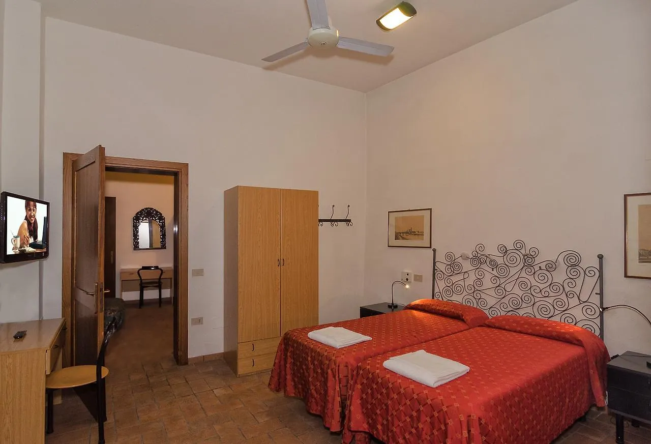 Hotel Helvetia Pisa Tower 0*,