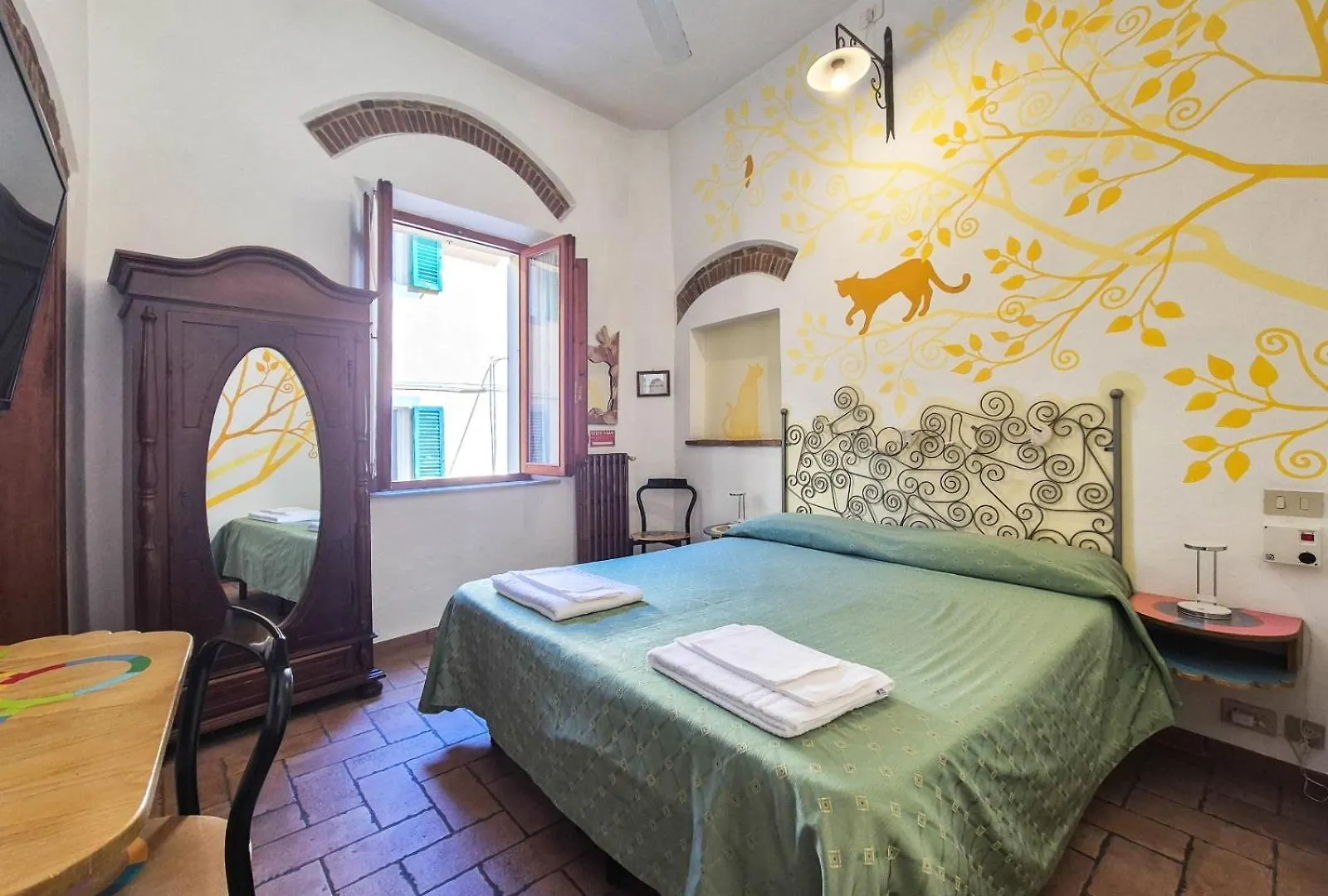 Helvetia Pisa Tower Guest House Italy