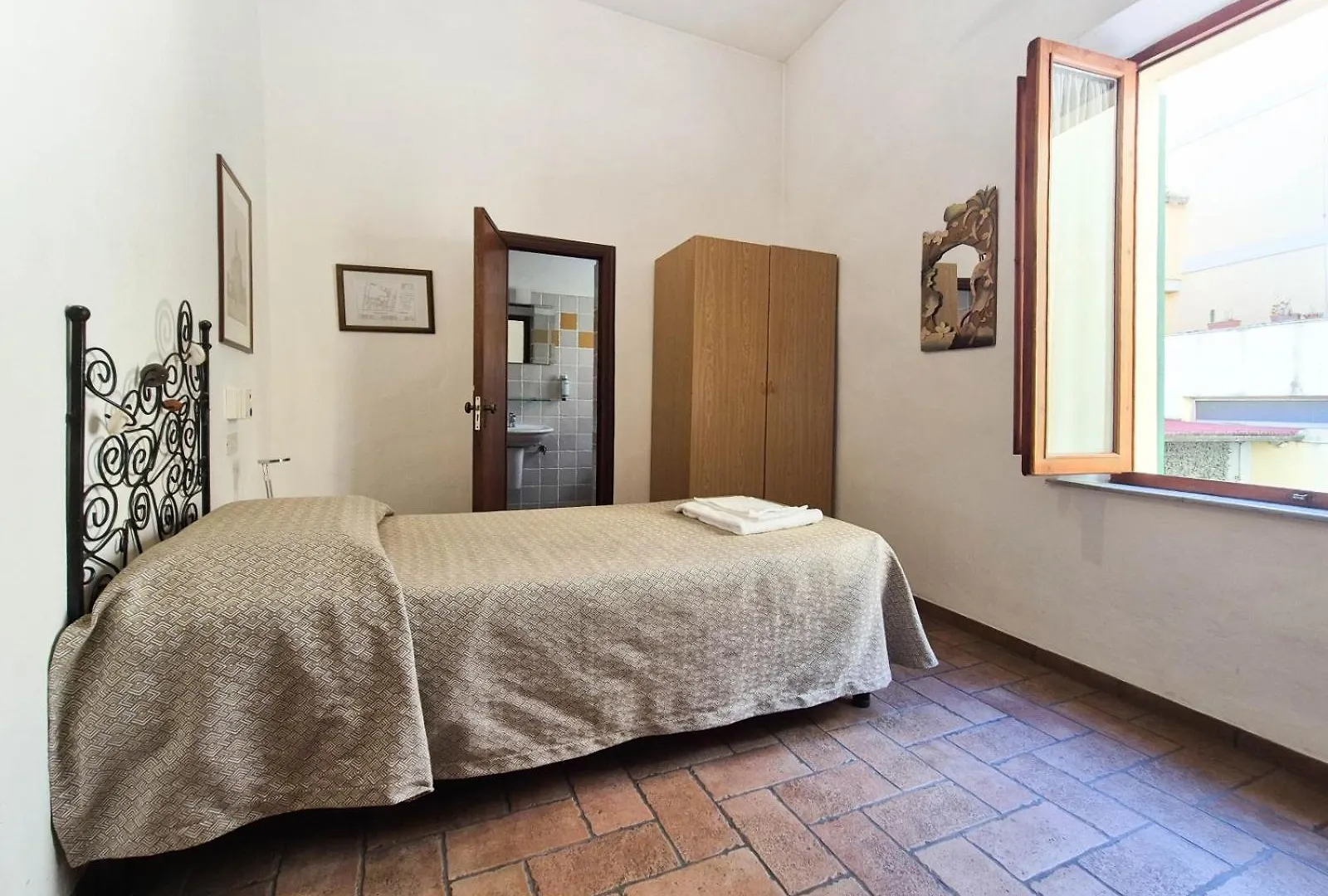 Helvetia Pisa Tower Guest House 0*,  Italy